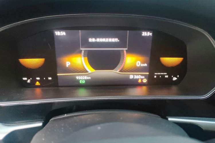 Used Volkswagen Passat 2022 280TSI Business Edition Odometer Close Up