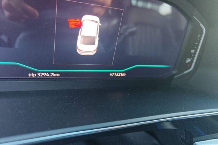 Used Volkswagen Passat 2022 330TSI Starry Luxury Edition Odometer Close Up