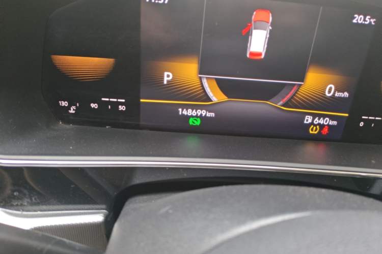 Used Volkswagen Passat 2022 280TSI Business Edition Odometer Close Up