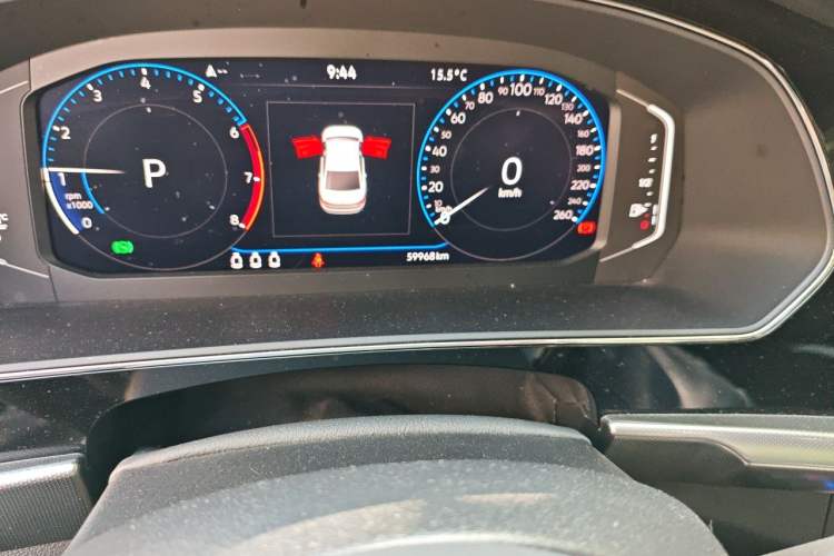 Used Volkswagen Passat 2022 330TSI Starry Luxury Edition Odometer Close Up