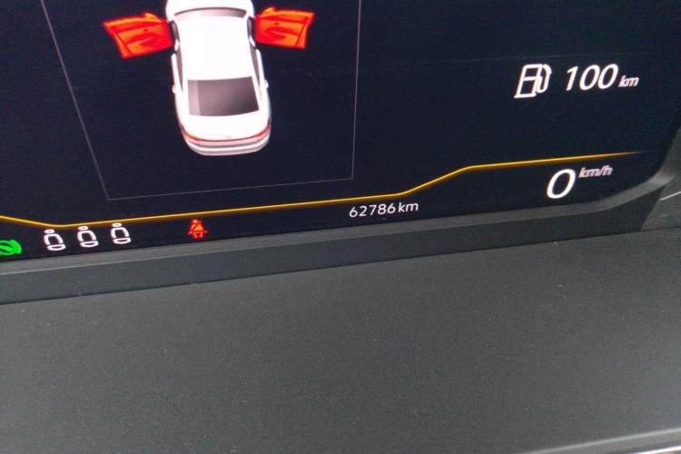 Used Volkswagen Passat 2022 330TSI Elite Edition Odometer Close Up