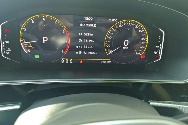 Used Volkswagen Passat 2022 330TSI Elite Edition Odometer Close Up