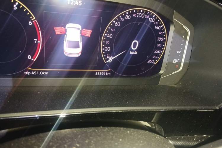 Used Volkswagen Passat 2022 330TSI Starry Elite Edition Odometer Close Up