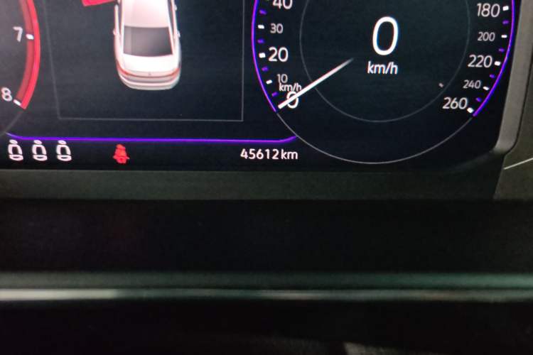Used Volkswagen Passat 2022 330TSI Elite Edition Custom Version Odometer Close Up