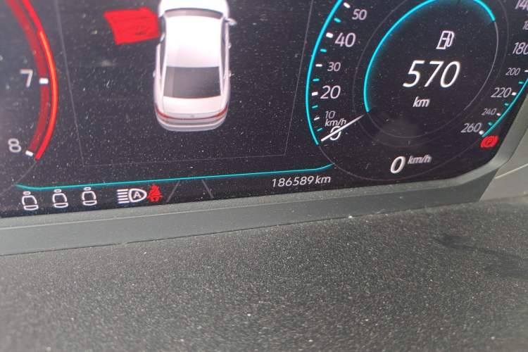 Used Volkswagen Passat 2022 330TSI Luxury Edition Odometer Close Up