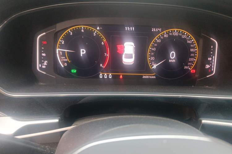 Used Volkswagen Passat 2022 330TSI Elite Edition Odometer Close Up