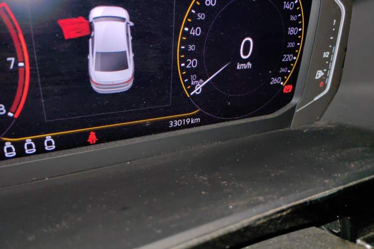 Used Volkswagen Passat 2022 330TSI Elite Edition Odometer Close Up