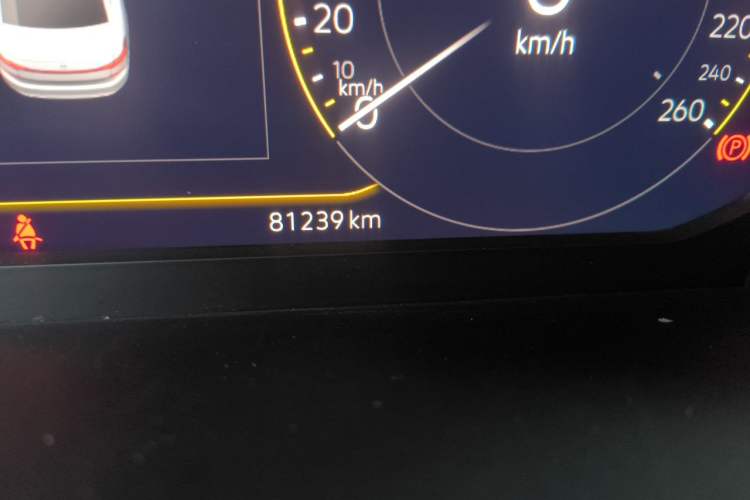 Used Volkswagen Passat 2022 330TSI Elite Edition Odometer Close Up