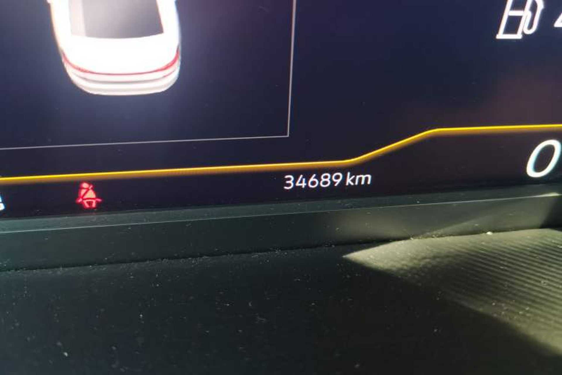 Used Volkswagen Passat 2022 330TSI Elite Edition Odometer Close Up