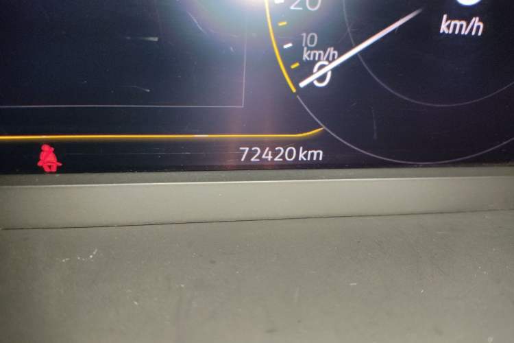 Used Volkswagen Passat 2022 330TSI Elite Edition Odometer Close Up