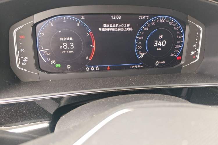 Used Volkswagen Passat 2022 330TSI Luxury Edition Odometer Close Up