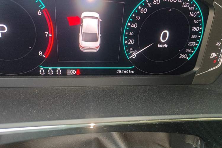 Used Volkswagen Passat 2022 330TSI Luxury Edition Odometer Close Up