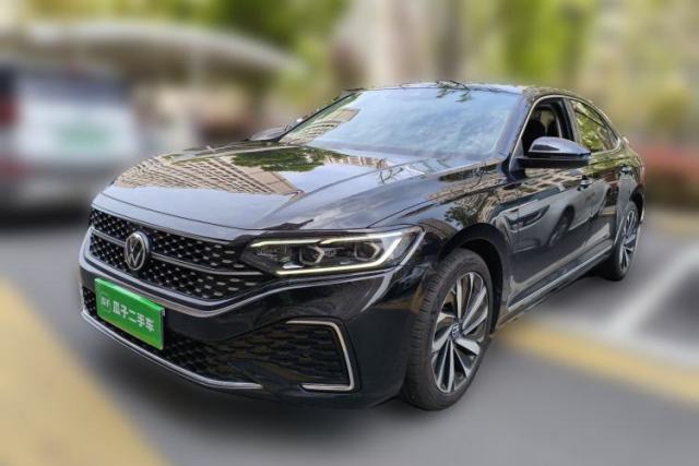 Used Volkswagen Passat 2022 330TSI Starry Luxury Edition
