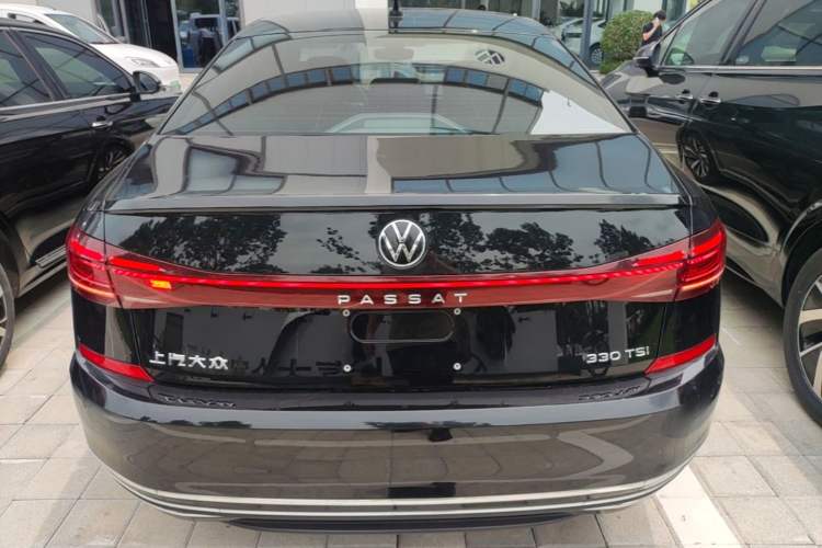 Used Volkswagen Passat 2022 330TSI Luxury Edition Rear