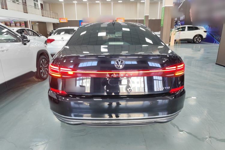 Used Volkswagen Passat 2022 330TSI Luxury Edition Rear