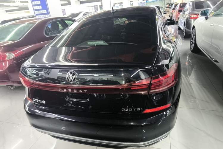 Used Volkswagen Passat 2022 330TSI Luxury Edition Rear