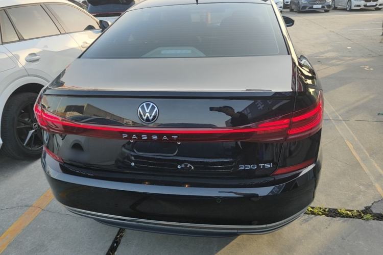 Used Volkswagen Passat 2022 330TSI Luxury Edition Rear