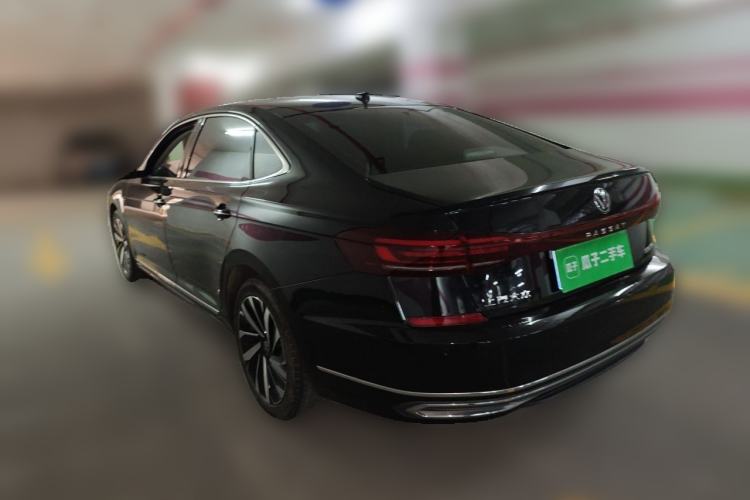 Used Volkswagen Passat 2022 330TSI Starry Luxury Edition Rear Left 45 Deg
