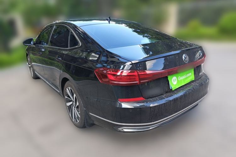 Used Volkswagen Passat 2022 330TSI Starry Elite Edition Rear Left 45 Deg