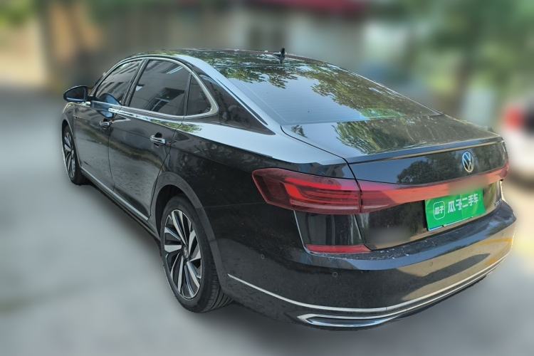 Used Volkswagen Passat 2022 330TSI Starry Luxury Edition Rear Left 45 Deg