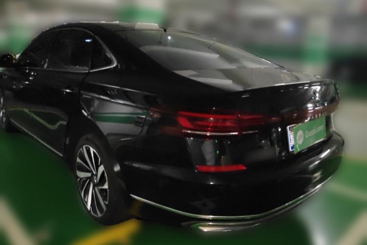 Used Volkswagen Passat 2022 330TSI Starry Luxury Edition Rear Left 45 Deg
