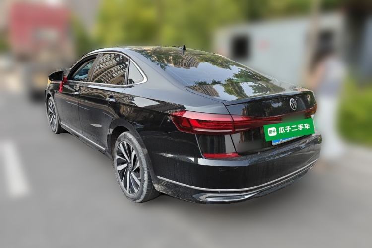 Used Volkswagen Passat 2022 330TSI Starry Luxury Edition Rear Left 45 Deg