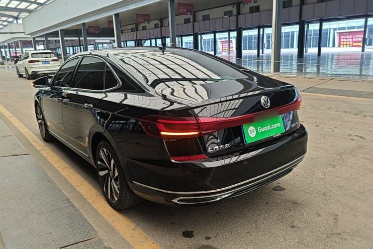 Used Volkswagen Passat 2022 330TSI Starry Elite Edition Rear Left 45 Deg