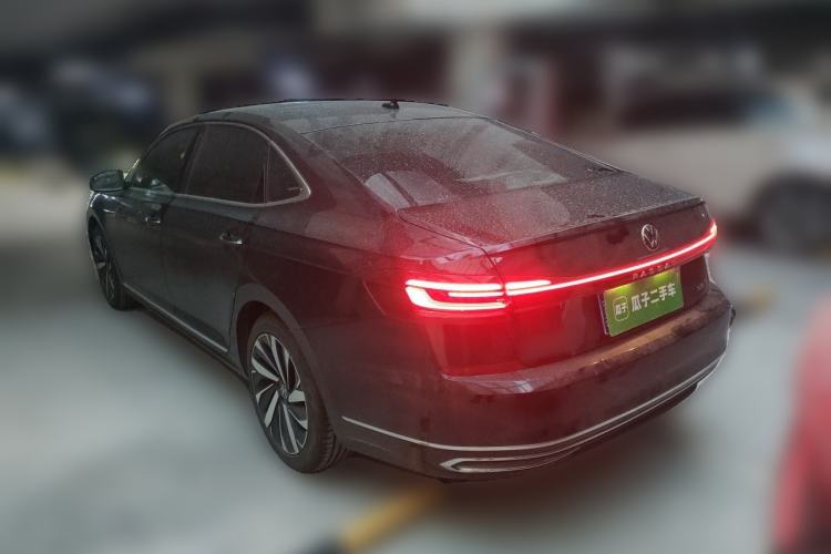 Used Volkswagen Passat 2022 330TSI Luxury Edition Rear Left 45 Deg