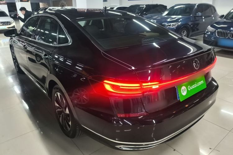 Used Volkswagen Passat 2022 330TSI Starry Elite Edition Rear Left 45 Deg