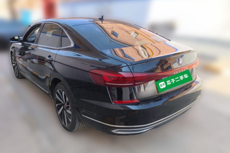 Used Volkswagen Passat 2022 330TSI Starry Luxury Edition Rear Left 45 Deg