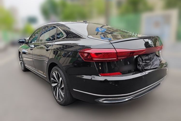Used Volkswagen Passat 2022 330TSI Starry Luxury Edition Rear Left 45 Deg