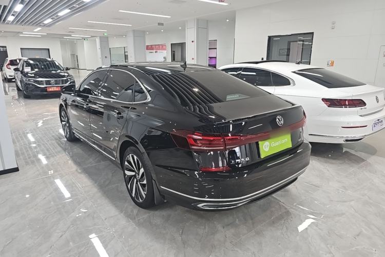 Used Volkswagen Passat 2022 330TSI Starry Elite Edition Custom Version Rear Left 45 Deg