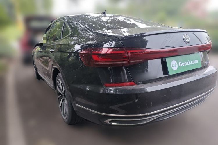 Used Volkswagen Passat 2022 330TSI Starry Luxury Edition Rear Left 45 Deg