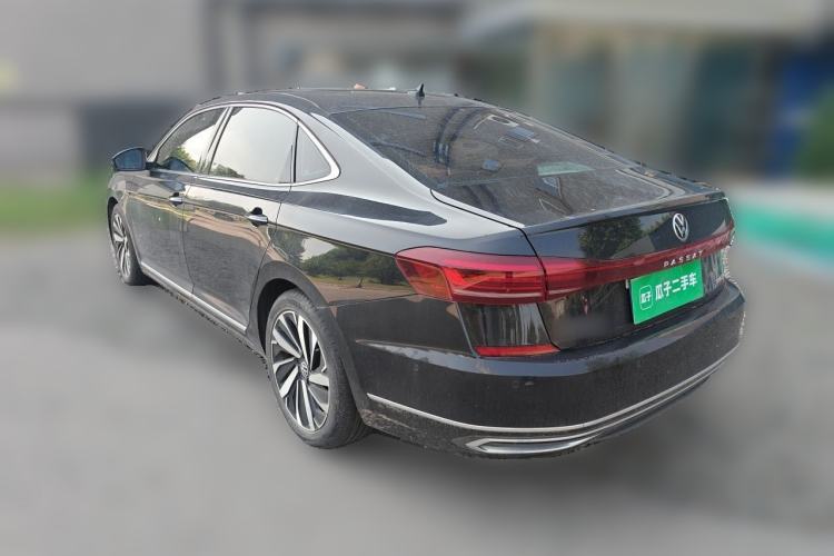 Used Volkswagen Passat 2022 330TSI Starry Luxury Edition Rear Left 45 Deg