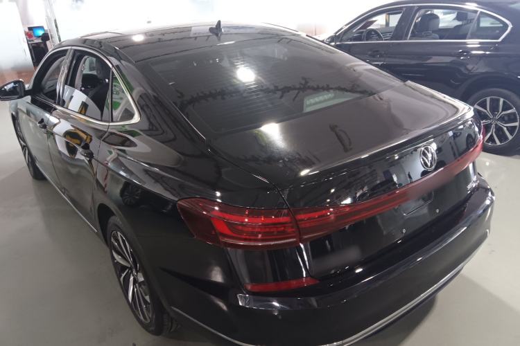 Used Volkswagen Passat 2022 330TSI Starry Elite Edition Rear Left 45 Deg