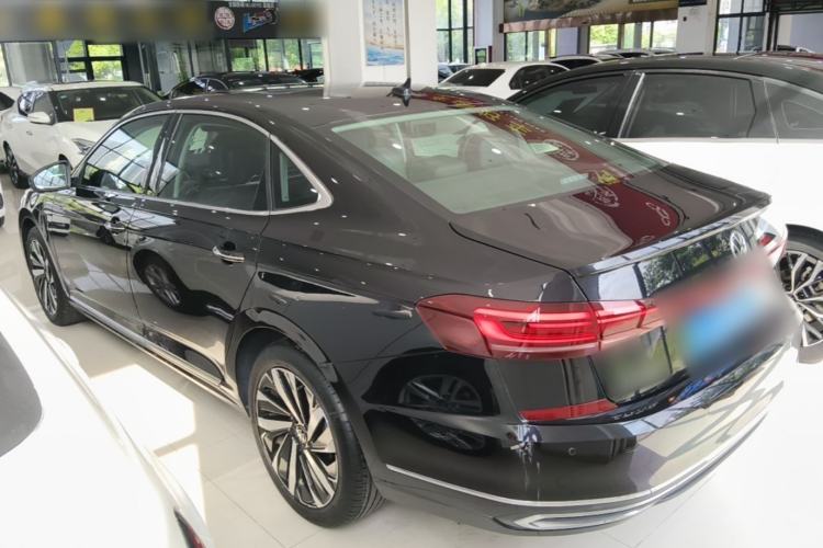 Used Volkswagen Passat 2022 330TSI Starry Luxury Edition – Exclusive Special Edition Rear Left 45 Deg