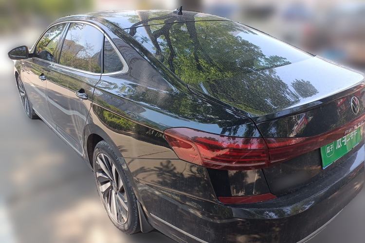Used Volkswagen Passat 2022 330TSI Starry Luxury Edition Rear Left 45 Deg