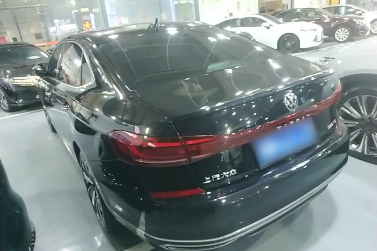 Used Volkswagen Passat 2022 330TSI Starry Luxury Edition Rear Left 45 Deg