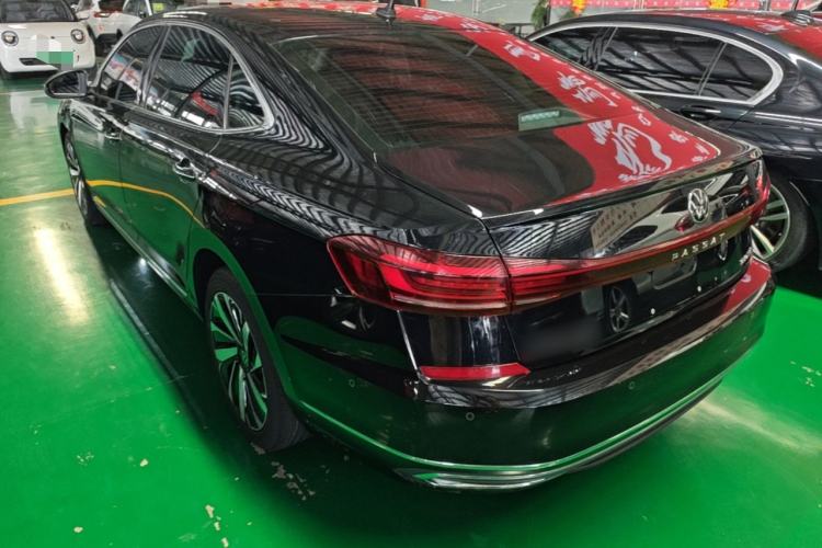 Used Volkswagen Passat 2022 330TSI Starry Luxury Edition – Exclusive Special Edition Rear Left 45 Deg