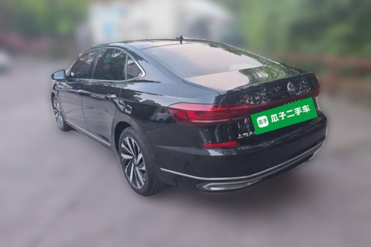 Used Volkswagen Passat 2022 330TSI Luxury Edition Rear Left 45 Deg