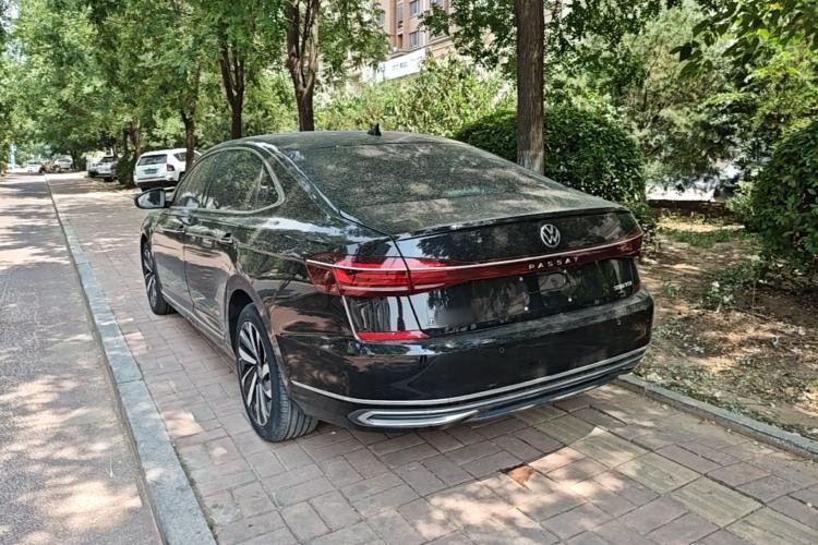 Used Volkswagen Passat 2022 330TSI Starry Luxury Edition Rear Left 45 Deg