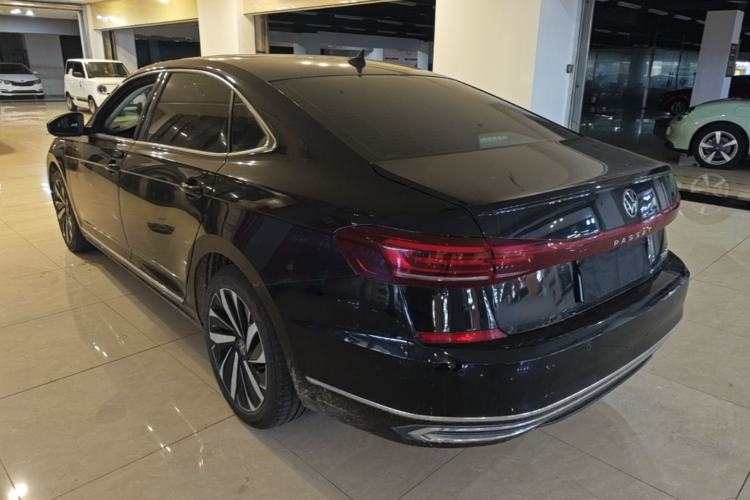 Used Volkswagen Passat 2022 330TSI Elite Edition Rear Left 45 Deg