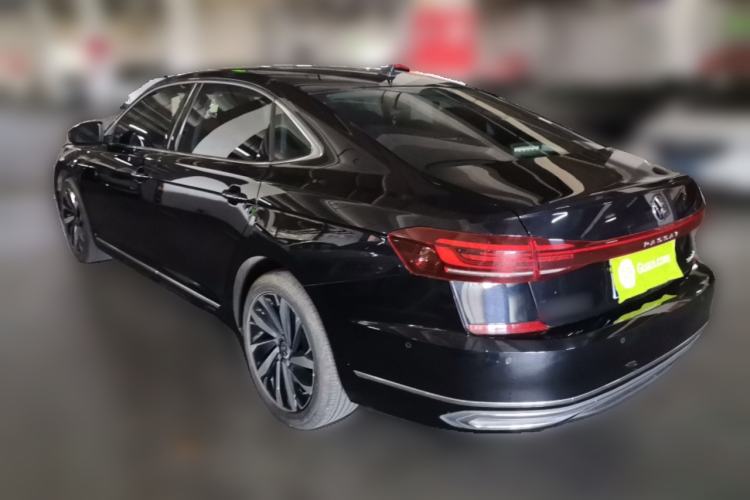 Used Volkswagen Passat 2022 330TSI Luxury Edition Rear Left 45 Deg