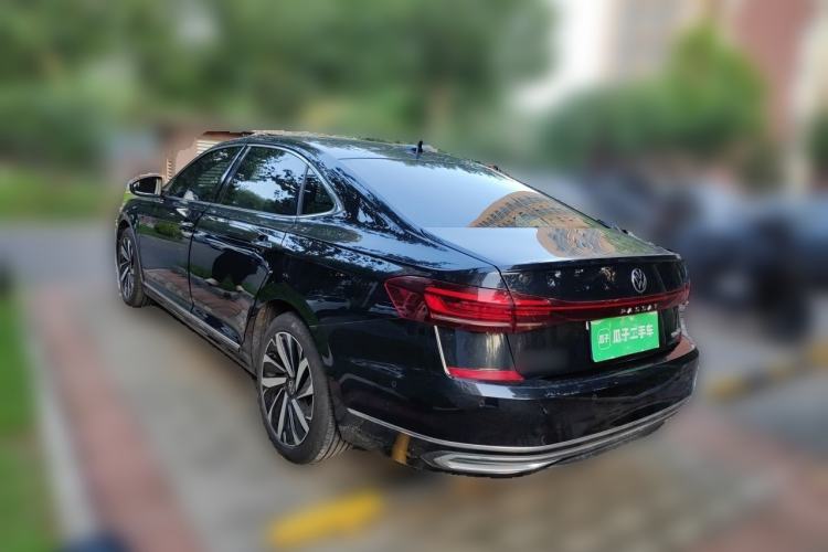 Used Volkswagen Passat 2022 330TSI Starry Luxury Edition Rear Left 45 Deg
