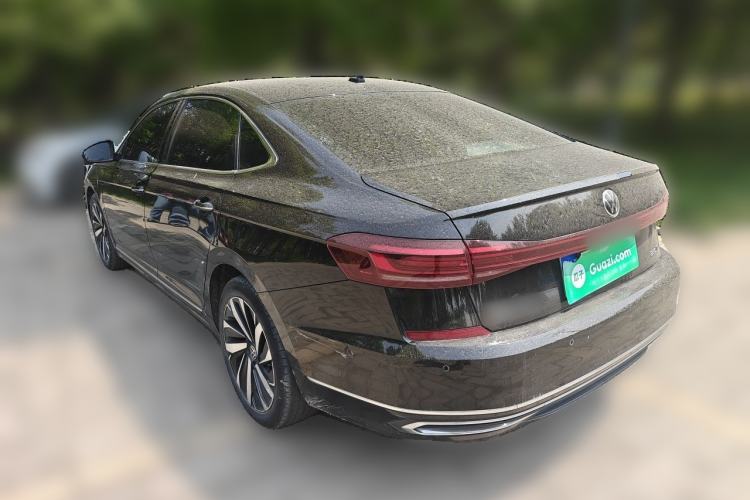 Used Volkswagen Passat 2022 330TSI Luxury Edition Rear Left 45 Deg