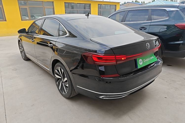 Used Volkswagen Passat 2022 330TSI Starry Elite Edition Rear Left 45 Deg