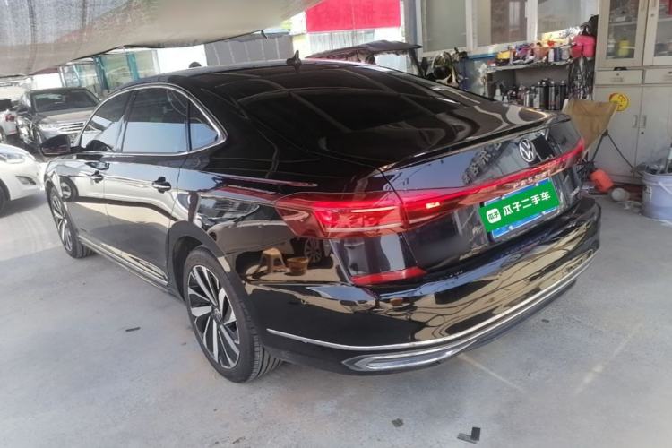 Used Volkswagen Passat 2022 380TSI Flagship Edition Rear Left 45 Deg