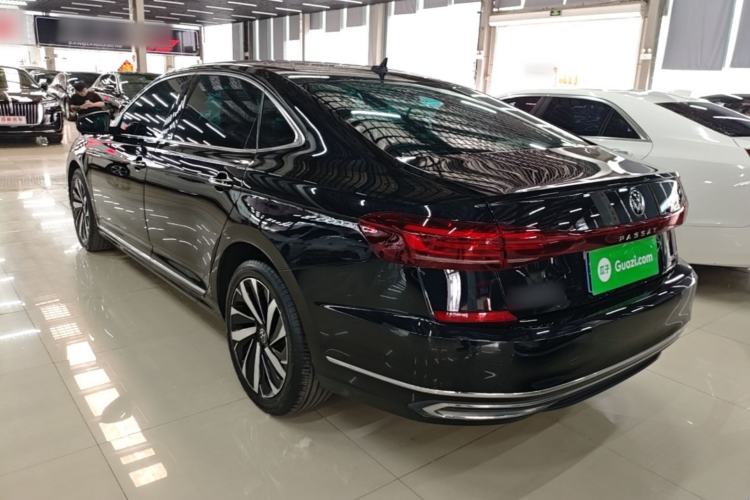 Used Volkswagen Passat 2022 330TSI Starry Elite Edition Rear Left 45 Deg