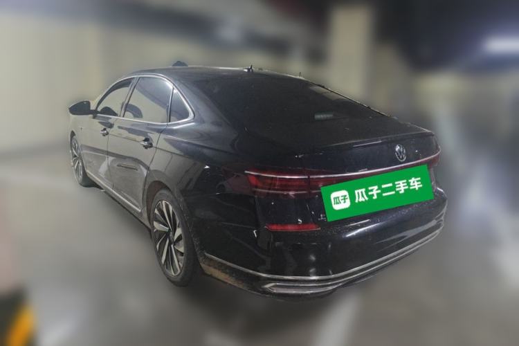 Used Volkswagen Passat 2022 330TSI Luxury Edition Rear Left 45 Deg