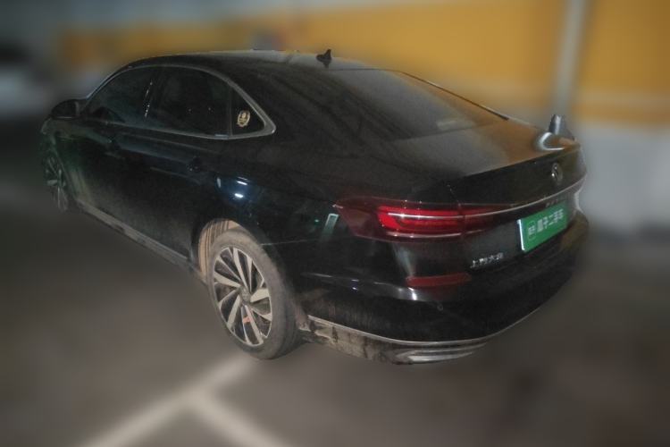 Used Volkswagen Passat 2022 330TSI Starry Elite Edition Rear Left 45 Deg